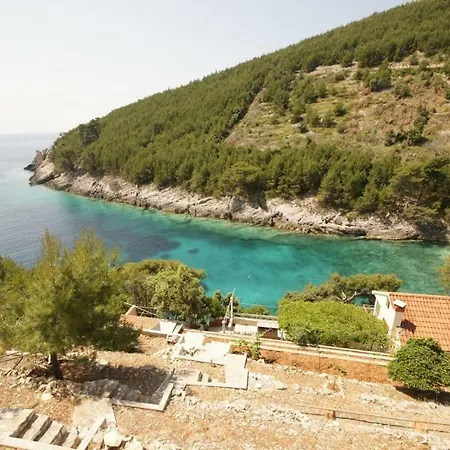 Robinson Style House *